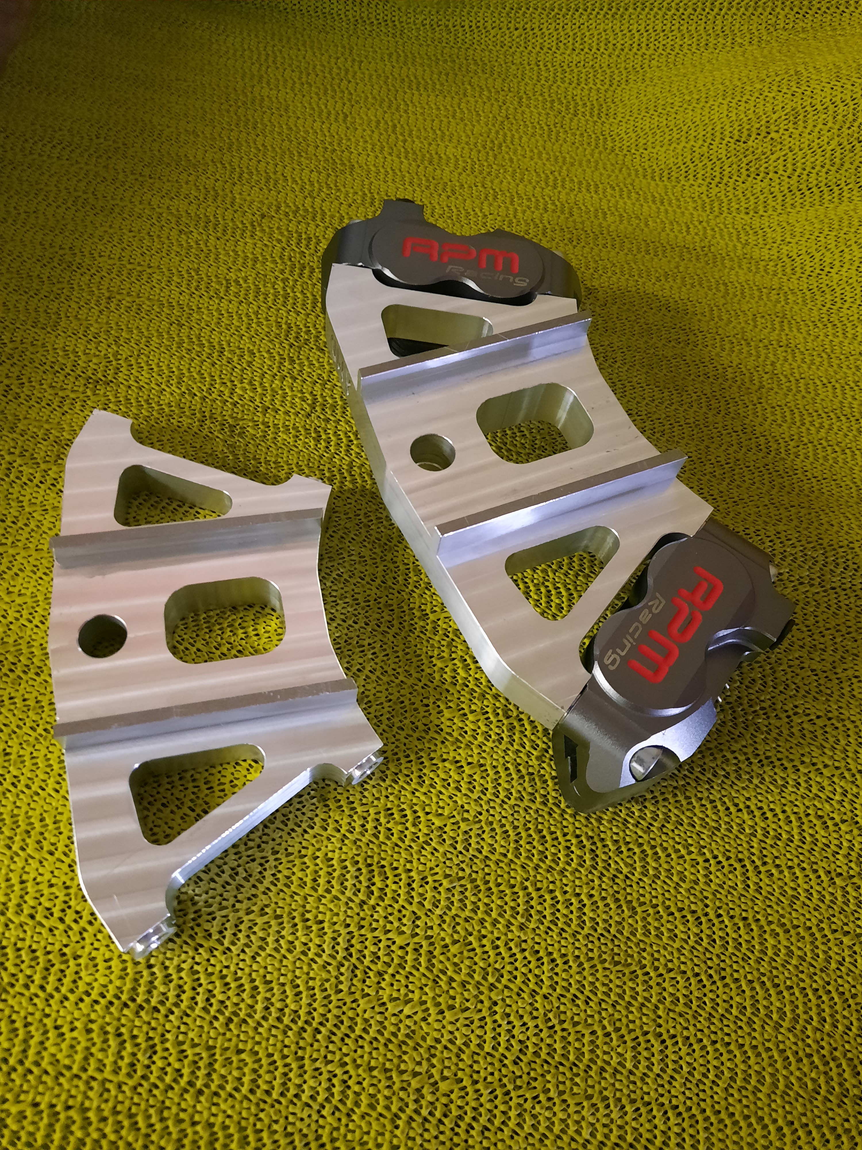 Patte de déport arrière radial Derbi drd racing double étriers – Image 2