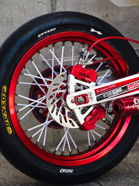 Patte de déport arrière radial Rieju mrt Trophy double étriers – Image 3